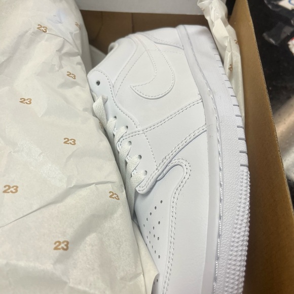 Sz 8 Air Jordan 1 Low in \